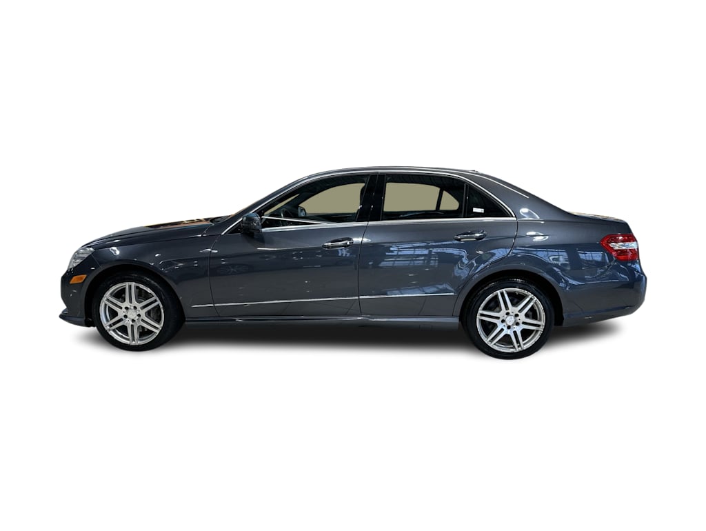 Thumbnail: 2010 Mercedes-Benz E-Class - 26