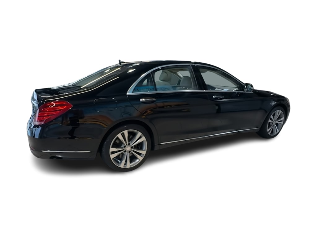 Thumbnail: 2015 Mercedes-Benz S-Class - 23