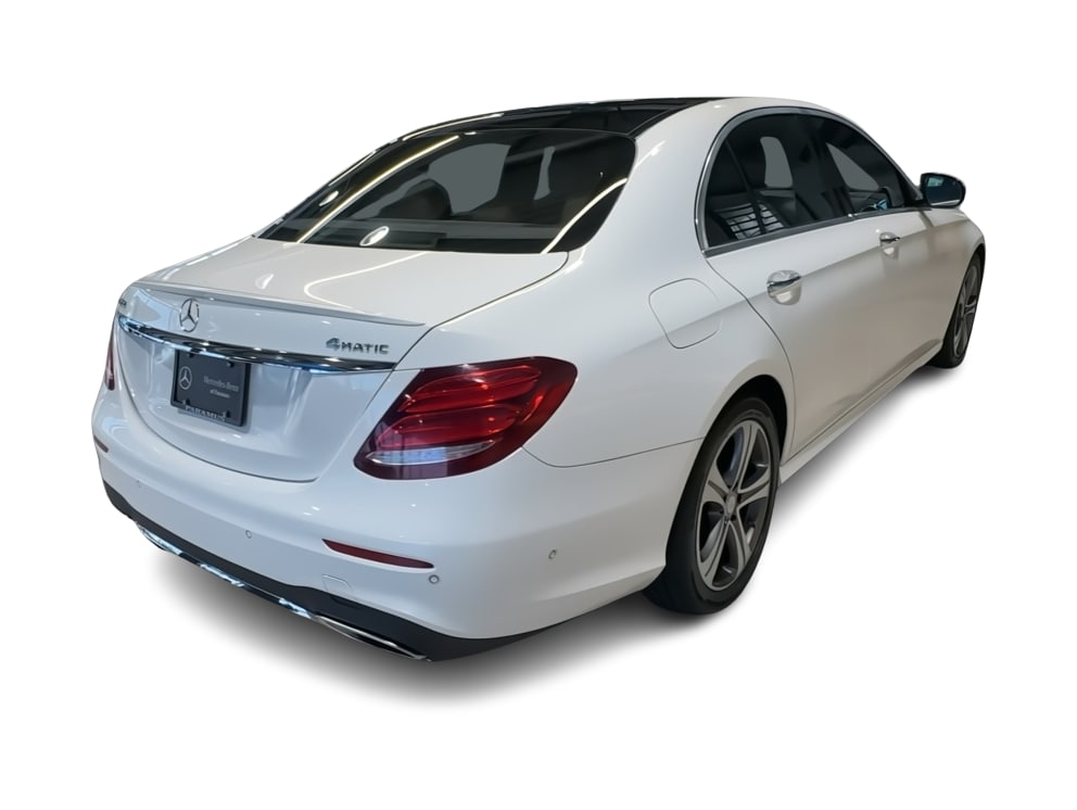 Thumbnail: 2017 Mercedes-Benz E-Class - 24