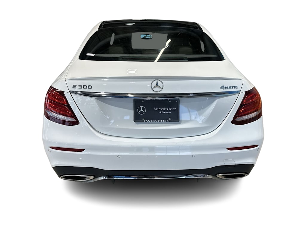 Thumbnail: 2017 Mercedes-Benz E-Class - 5