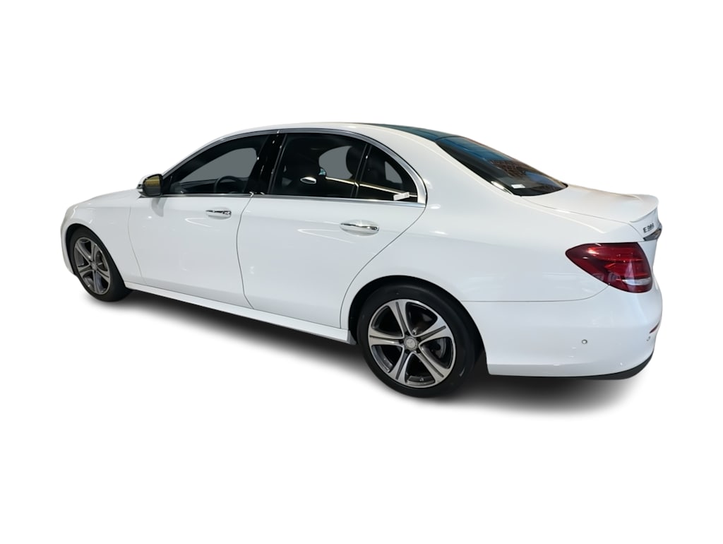 Thumbnail: 2017 Mercedes-Benz E-Class - 3