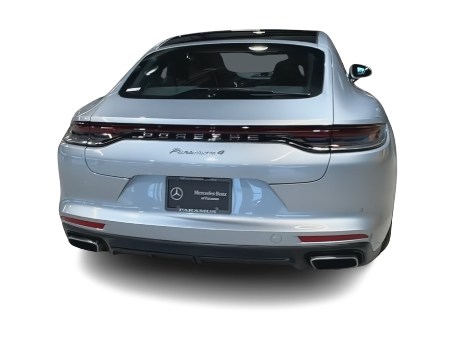 Thumbnail: 2023 Porsche Panamera - 23