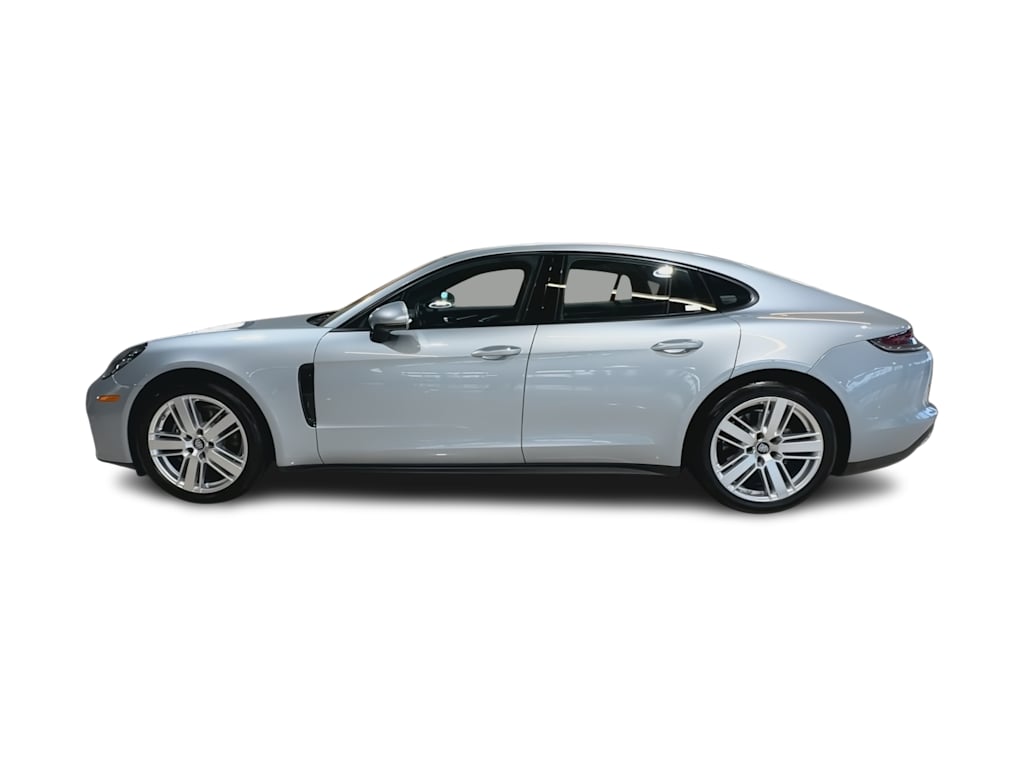 Thumbnail: 2023 Porsche Panamera - 20