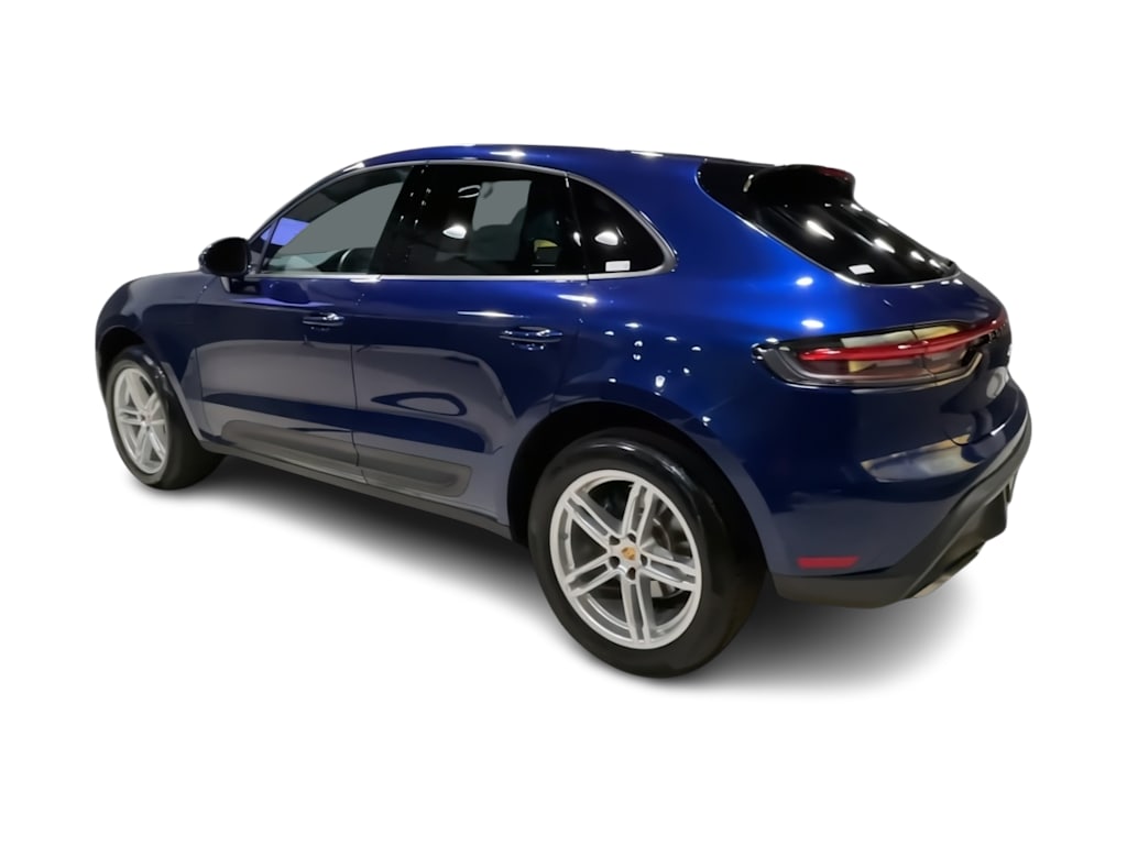 Thumbnail: 2024 Porsche Macan - 4