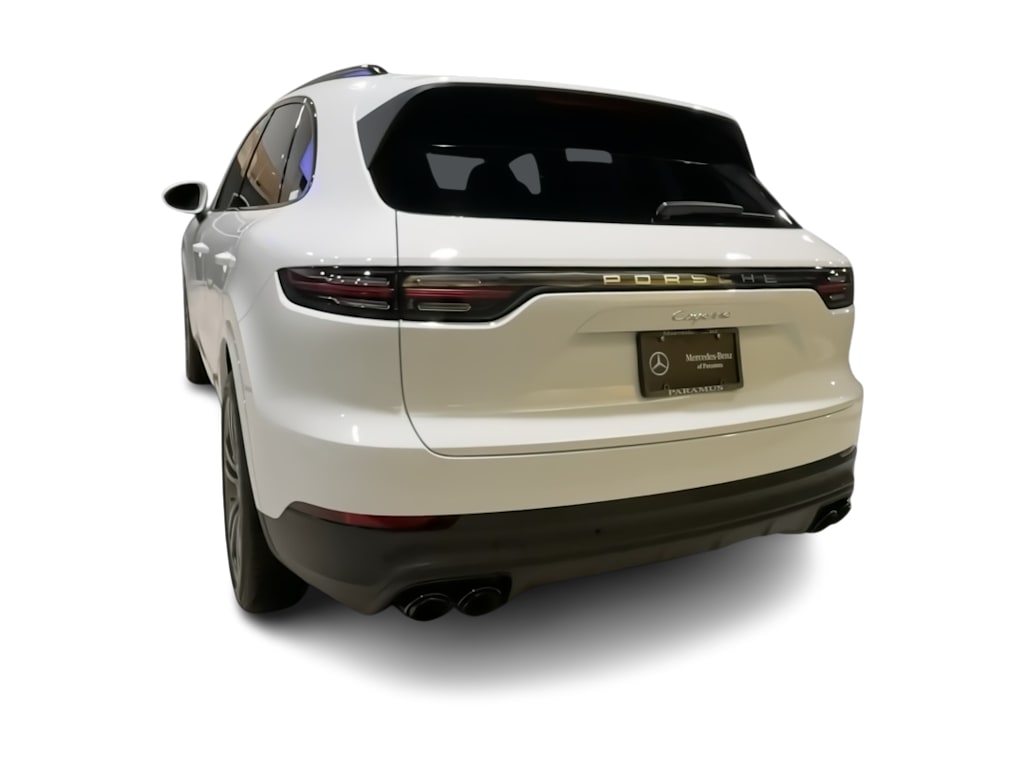 Thumbnail: 2023 Porsche Cayenne - 25
