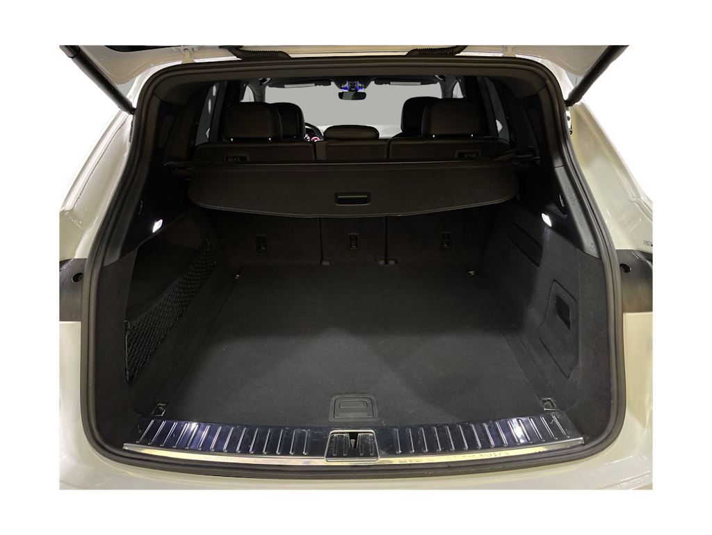 Thumbnail: 2023 Porsche Cayenne - 17