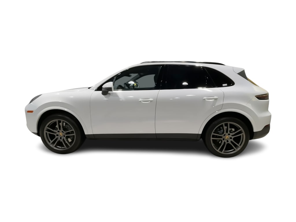 Thumbnail: 2023 Porsche Cayenne - 23