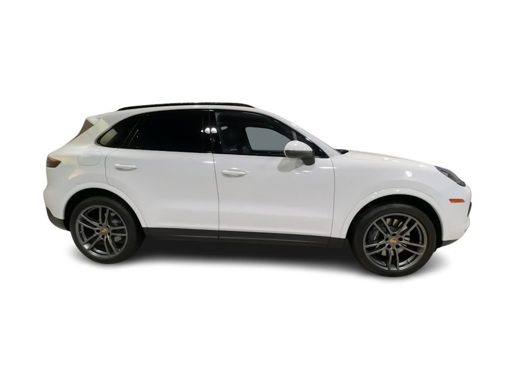 Thumbnail: 2023 Porsche Cayenne - 28