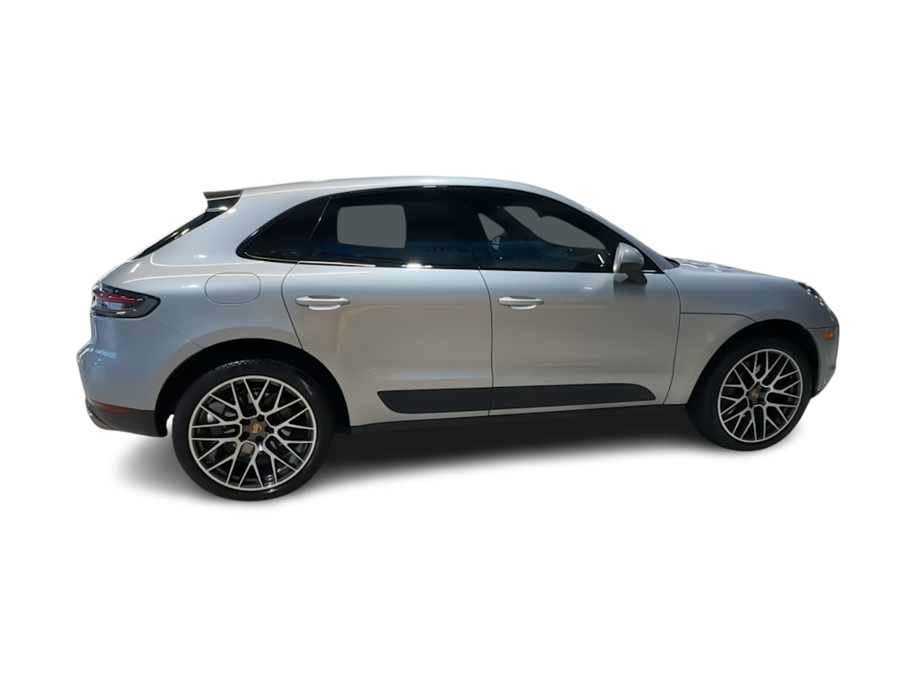 Thumbnail: 2020 Porsche Macan - 27