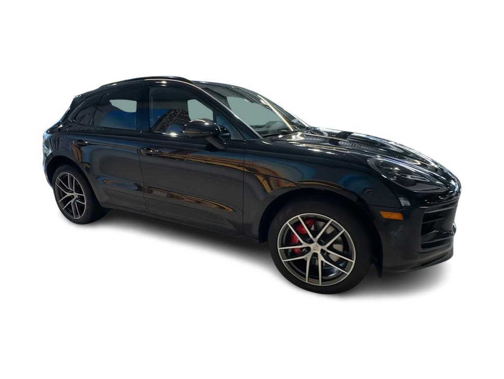 Thumbnail: 2024 Porsche Macan - 25