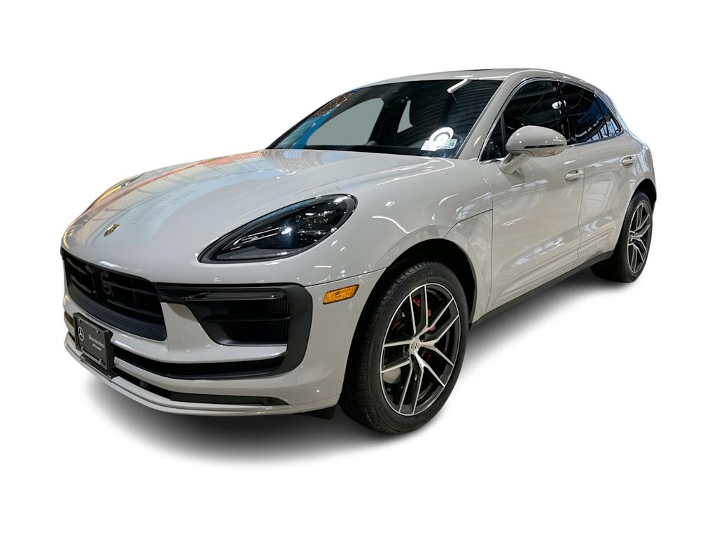 2025 Porsche Macan