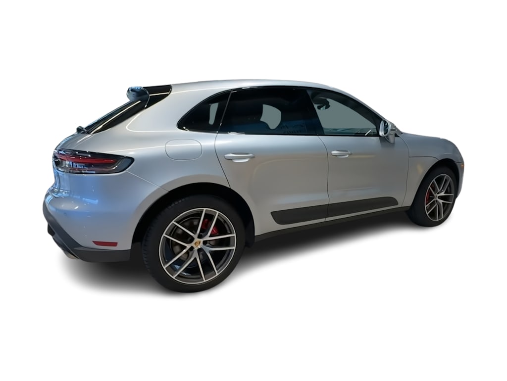Thumbnail: 2022 Porsche Macan - 27