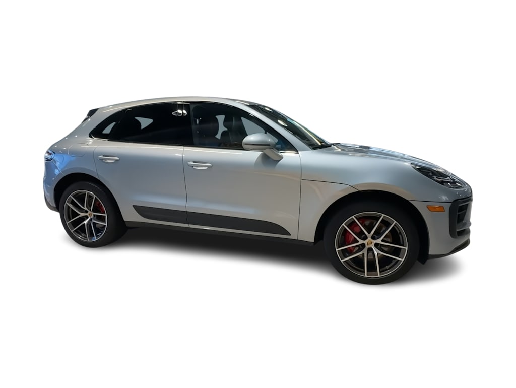 Thumbnail: 2022 Porsche Macan - 29