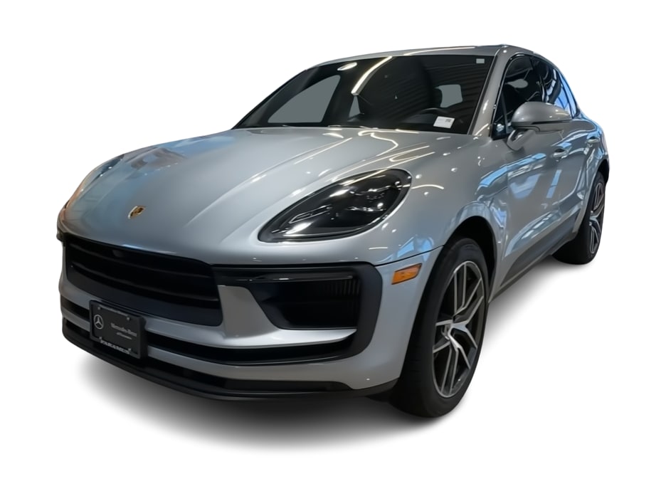 Thumbnail: 2022 Porsche Macan - 21