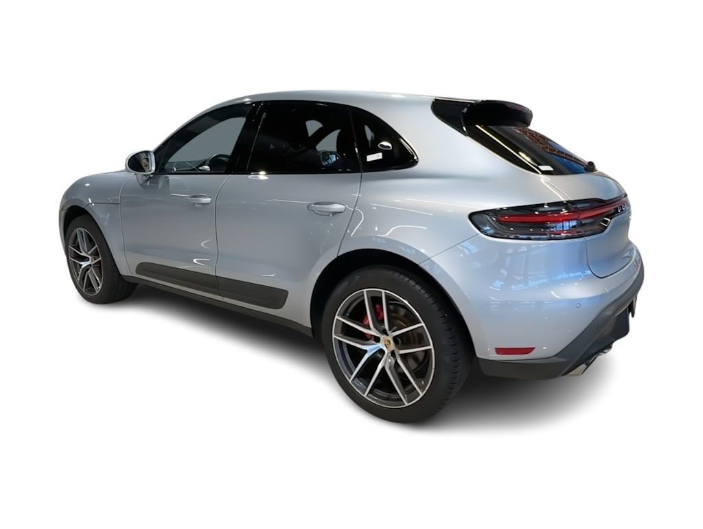 Thumbnail: 2022 Porsche Macan - 24