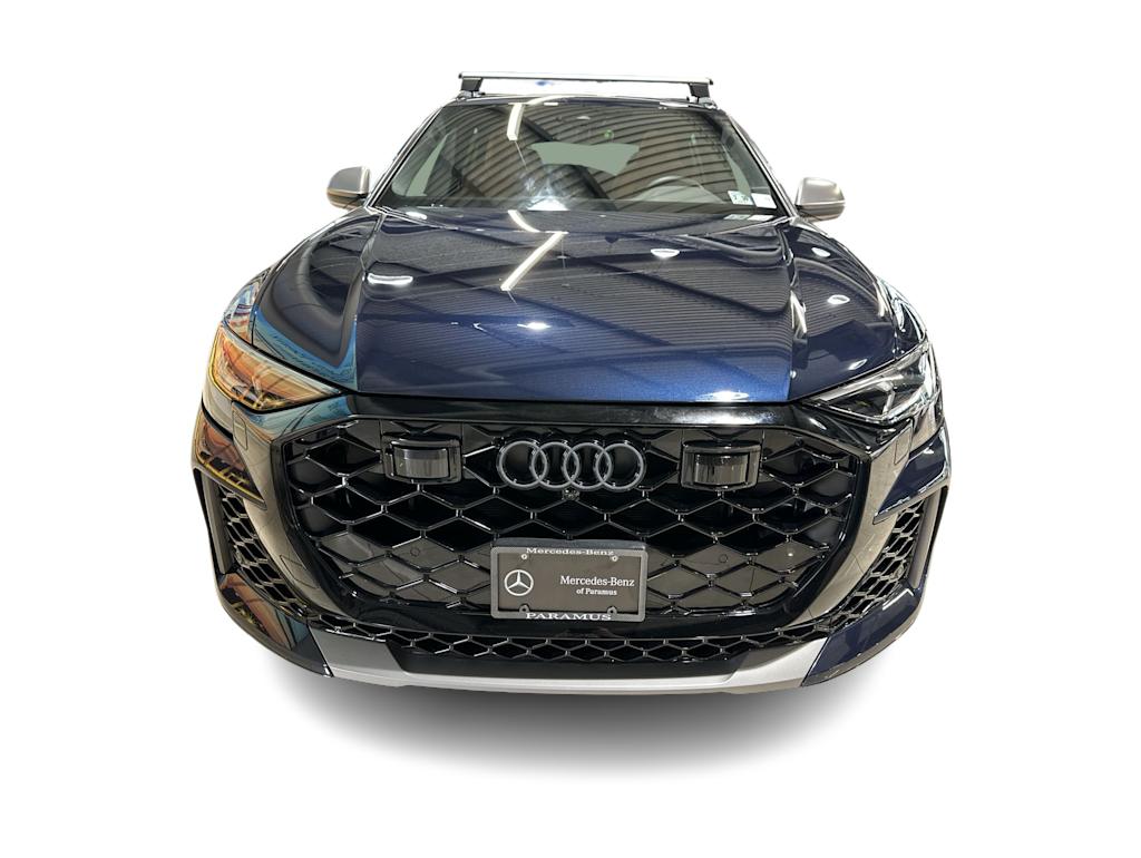 Thumbnail: 2025 Audi RS Q8 - 32