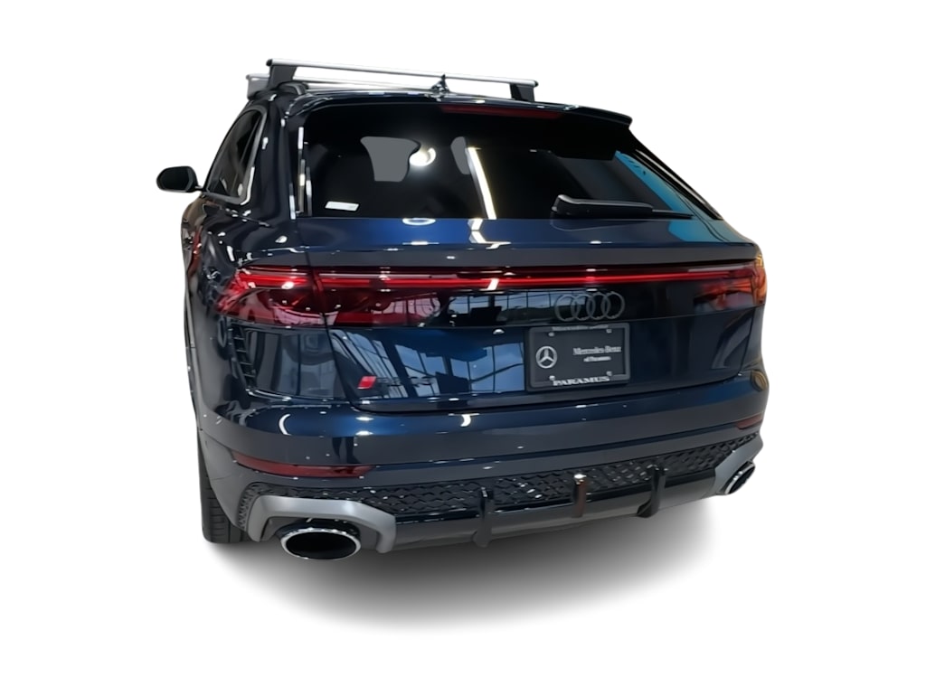 Thumbnail: 2025 Audi RS Q8 - 25
