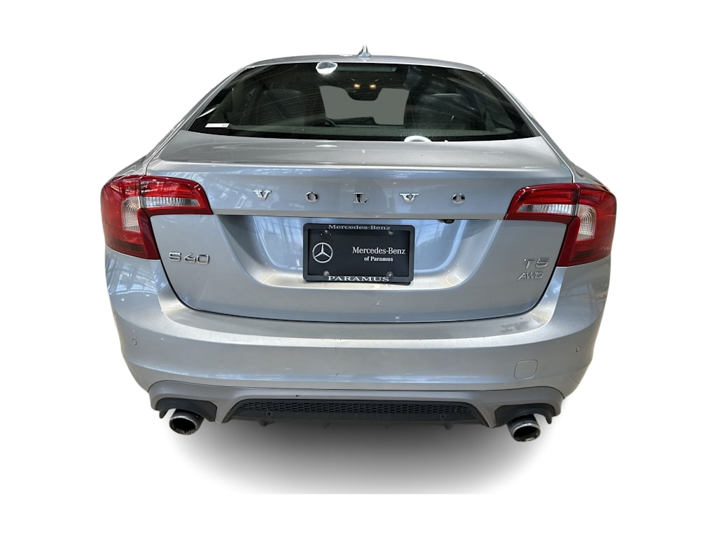 Thumbnail: 2017 Volvo S60 - 28