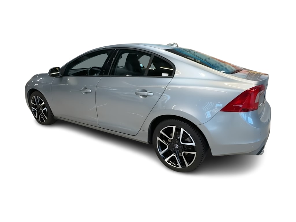 Thumbnail: 2017 Volvo S60 - 23