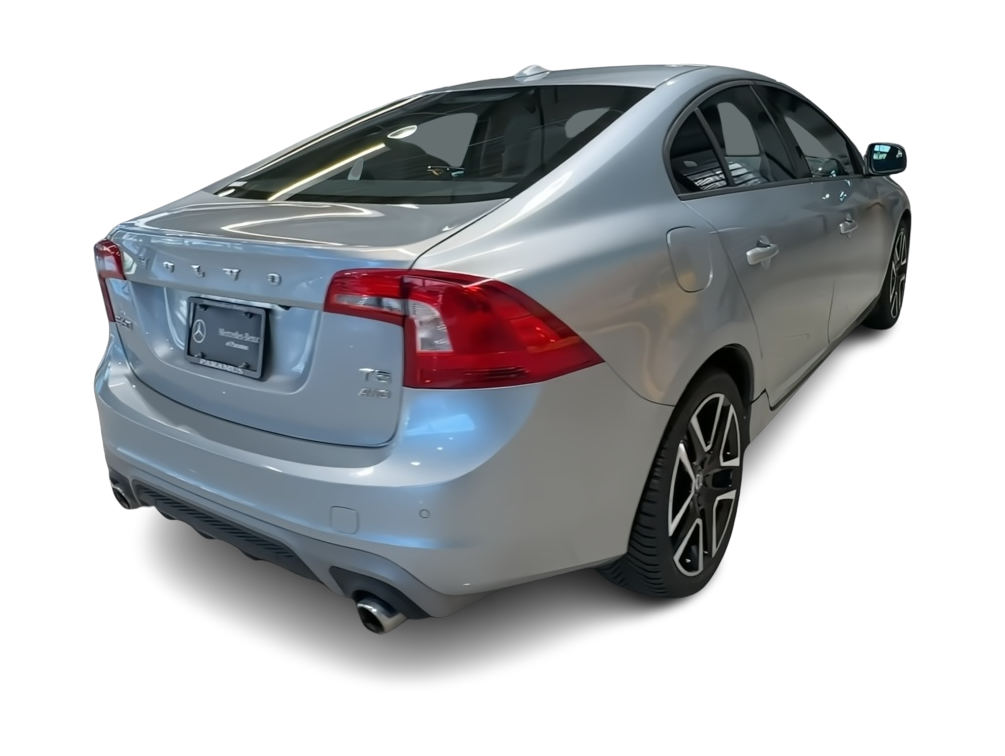 Thumbnail: 2017 Volvo S60 - 24