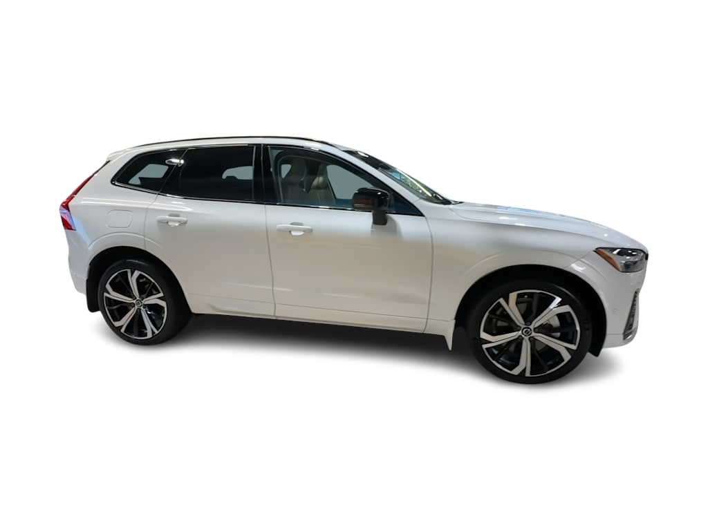 Thumbnail: 2025 Volvo XC60 - 28