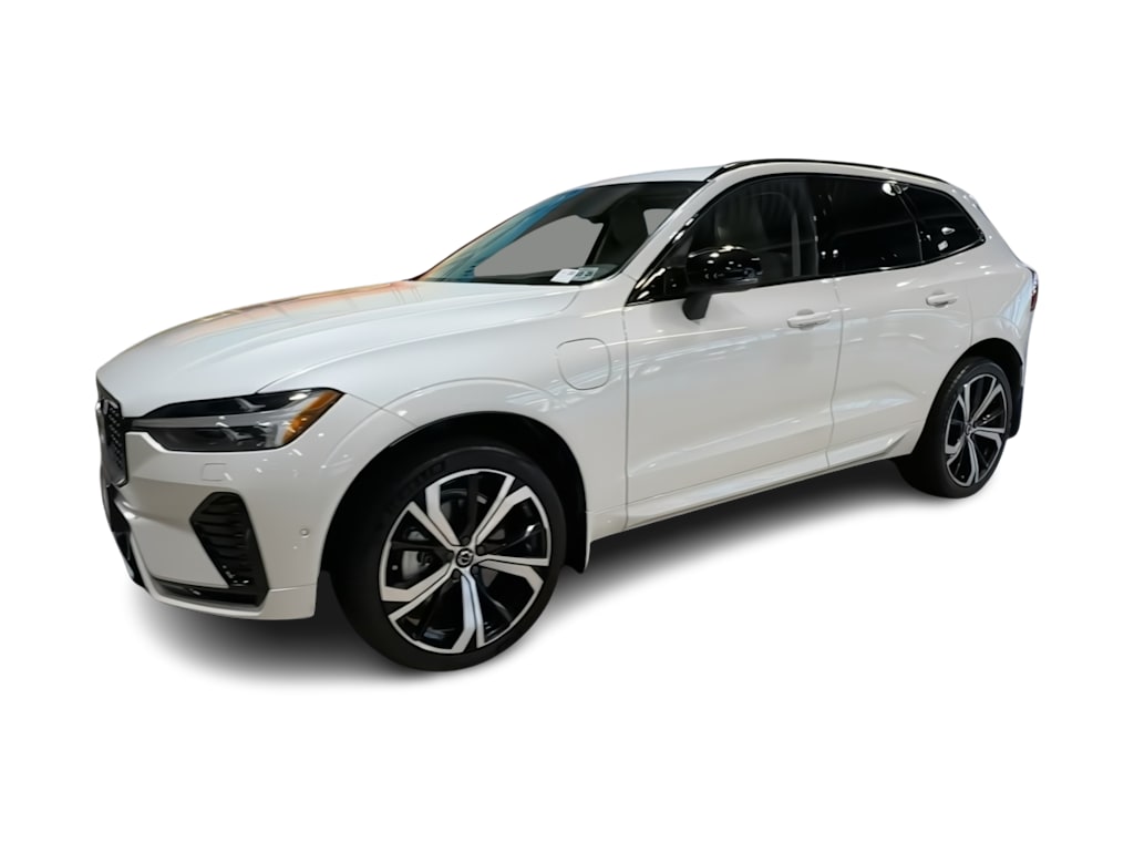 Thumbnail: 2025 Volvo XC60 - 3
