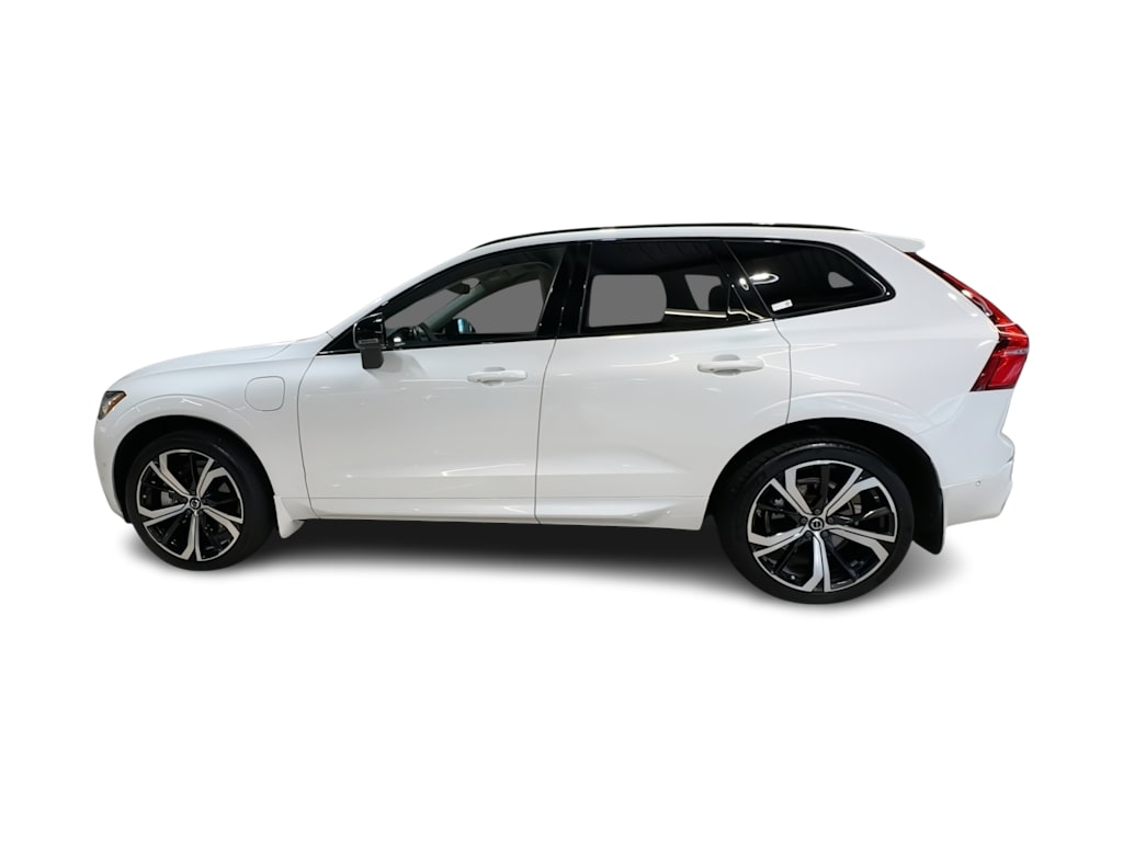 Thumbnail: 2025 Volvo XC60 - 23