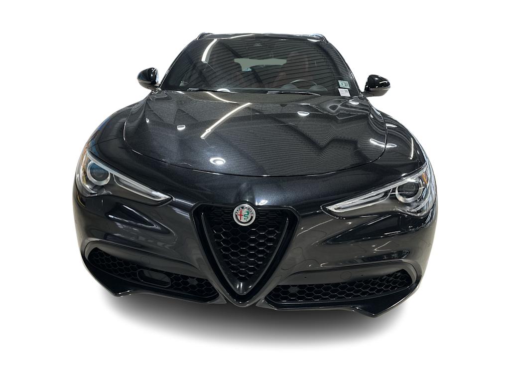 Thumbnail: 2022 Alfa Romeo Stelvio - 30