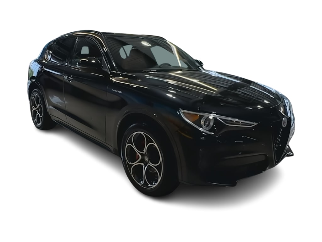 Thumbnail: 2022 Alfa Romeo Stelvio - 20