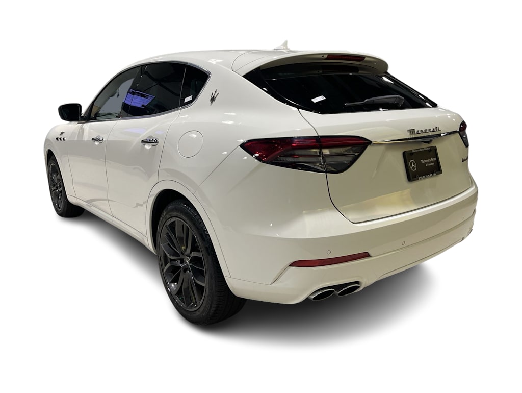 Thumbnail: 2024 Maserati Levante - 29