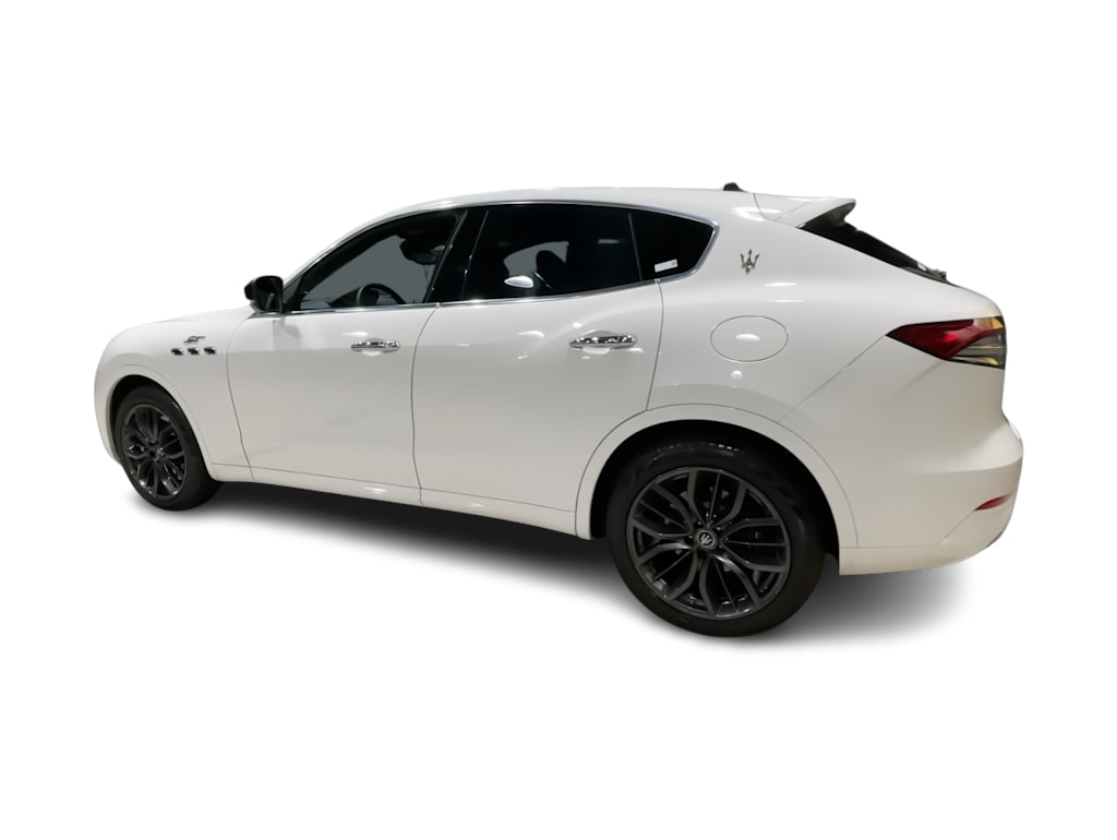 Thumbnail: 2024 Maserati Levante - 24