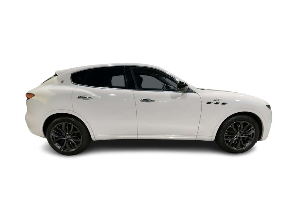 Thumbnail: 2024 Maserati Levante - 27