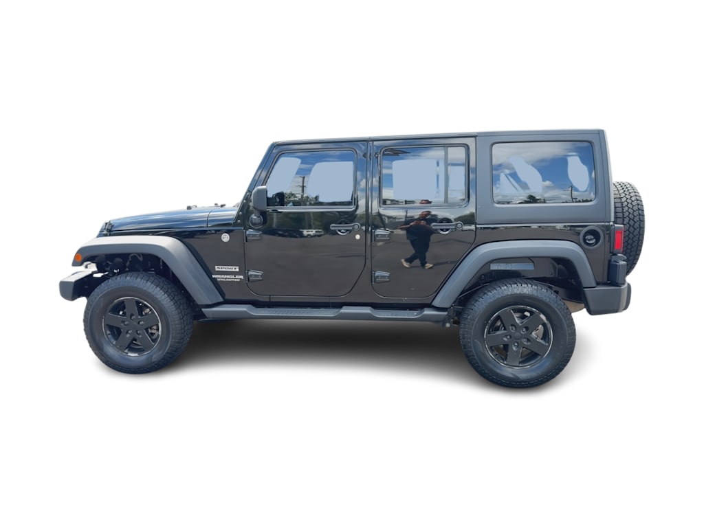 Thumbnail: 2015 Jeep Wrangler - 21