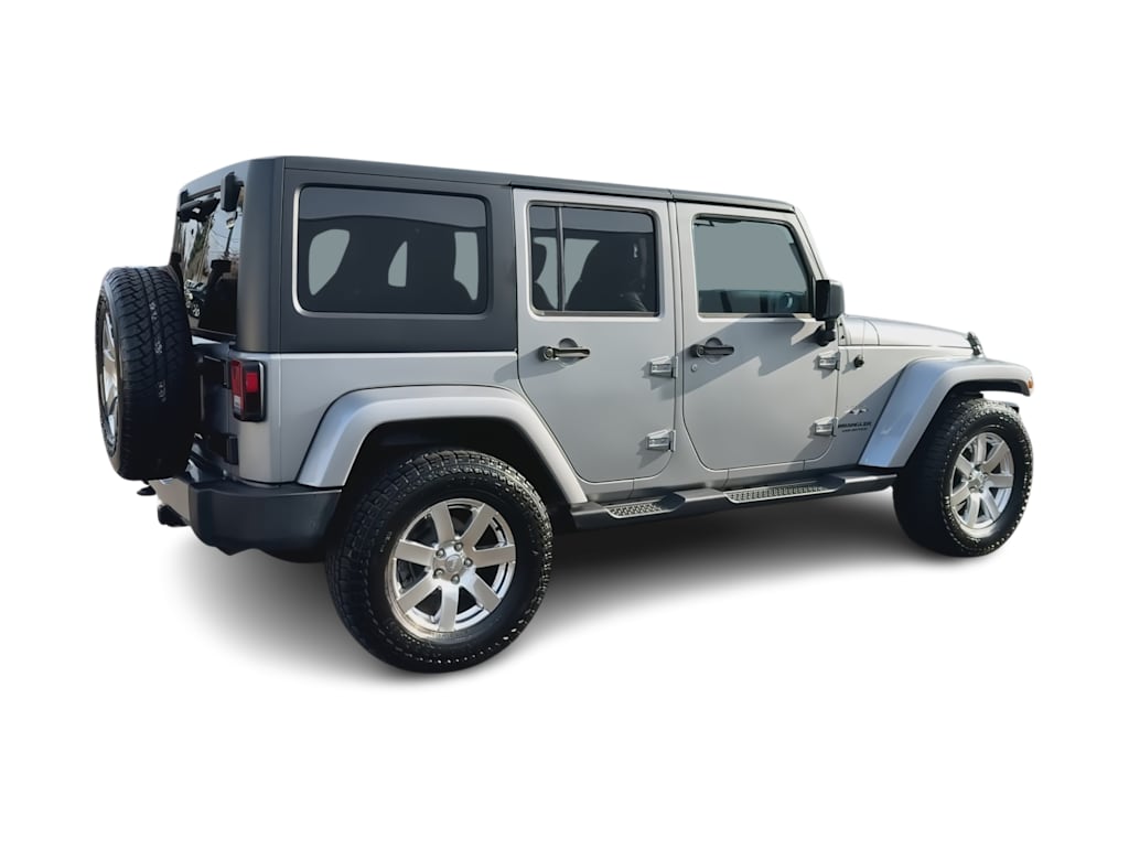 Thumbnail: 2016 Jeep Wrangler - 21