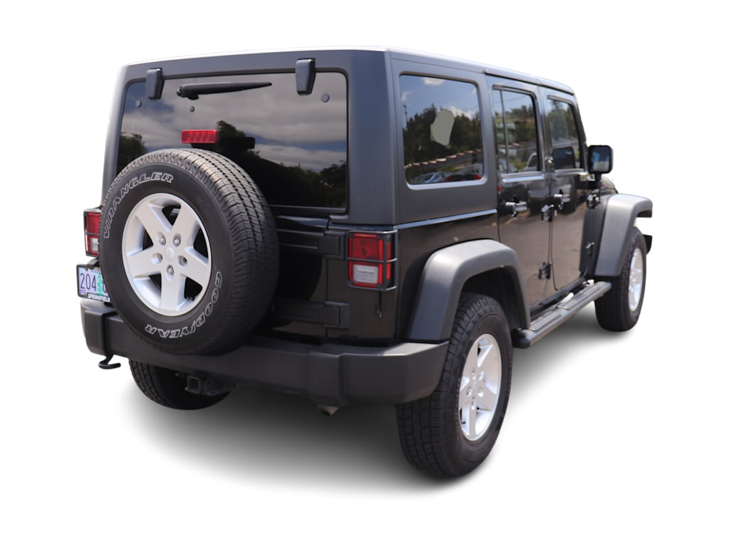 Thumbnail: 2016 Jeep Wrangler - 11