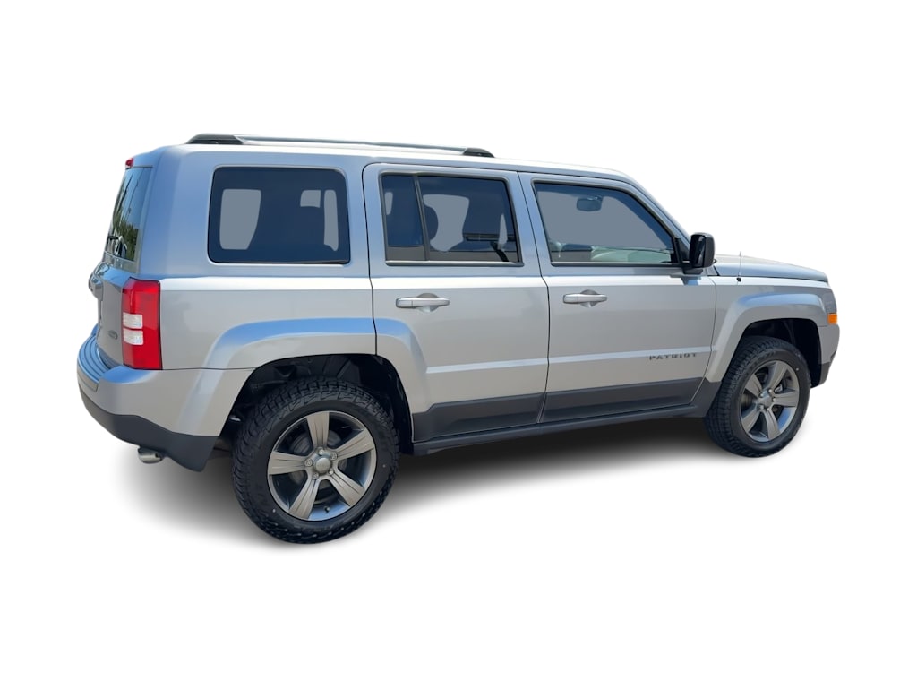 Thumbnail: 2016 Jeep Patriot - 21