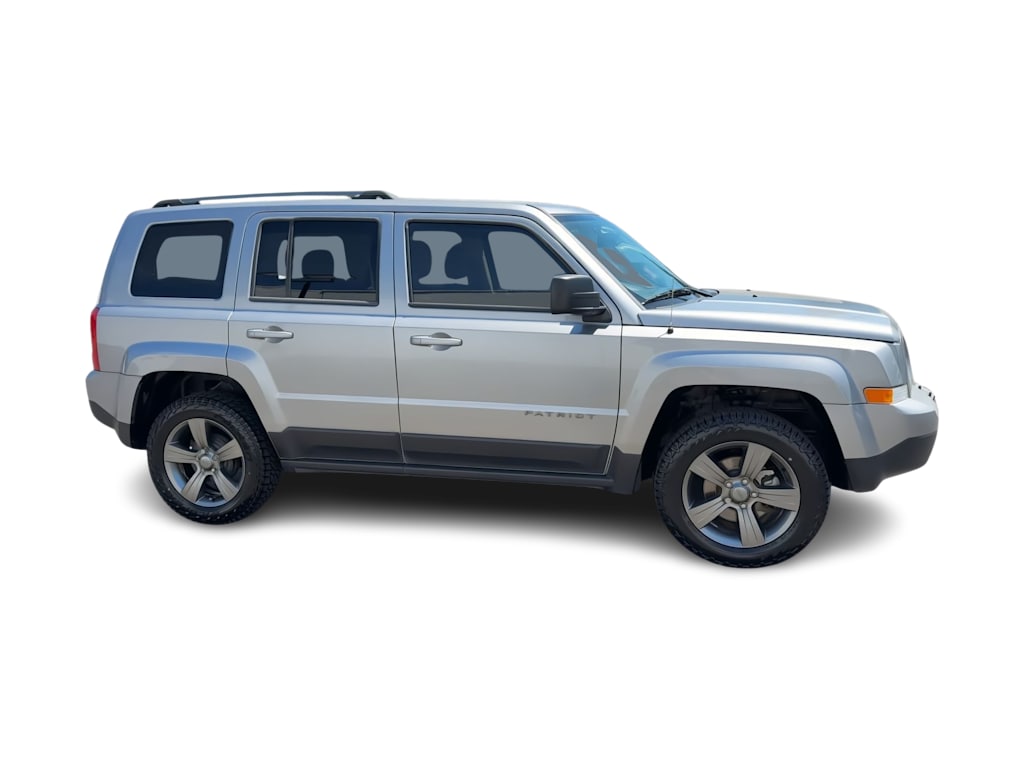Thumbnail: 2016 Jeep Patriot - 22