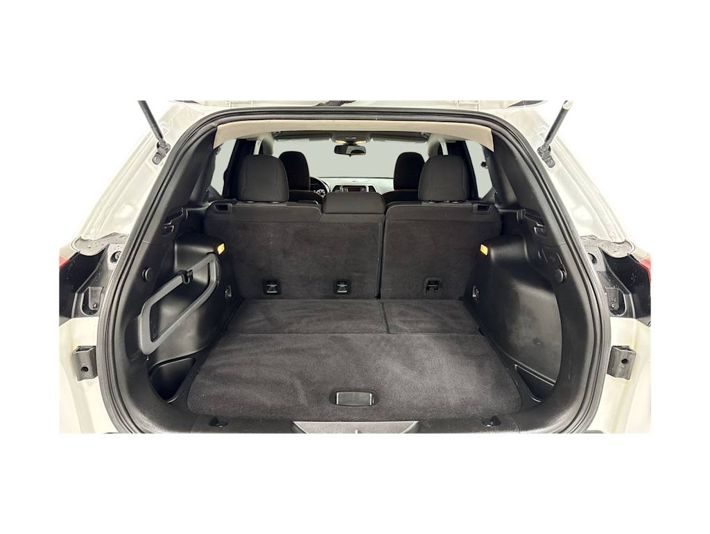 Thumbnail: 2017 Jeep Cherokee - 17