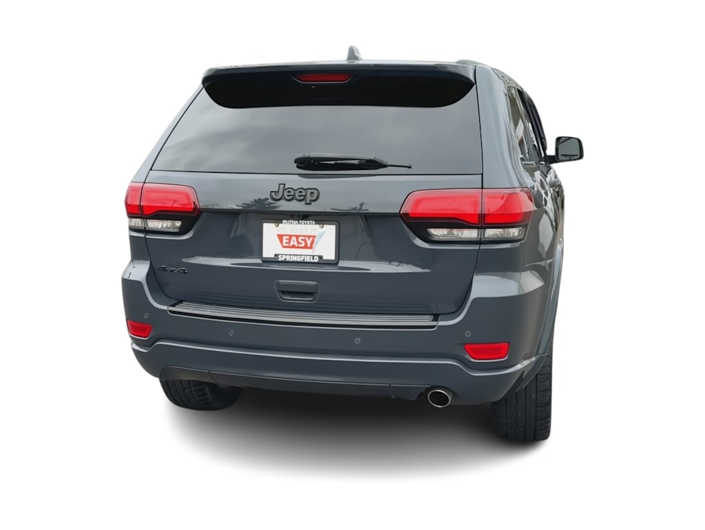 Thumbnail: 2017 Jeep Grand Cherokee - 5