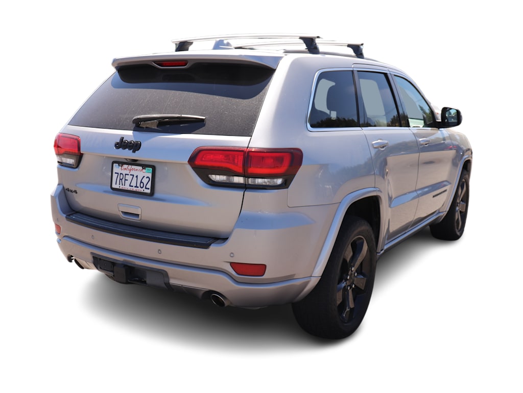 Thumbnail: 2015 Jeep Grand Cherokee - 11