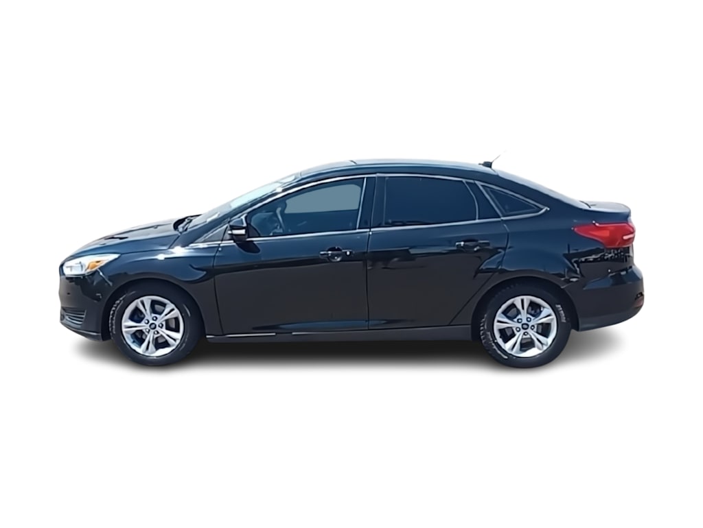 Thumbnail: 2017 Ford Focus - 19
