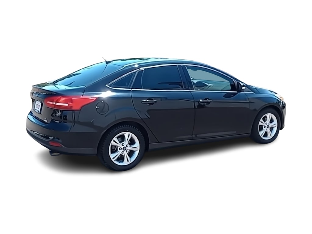 Thumbnail: 2017 Ford Focus - 22