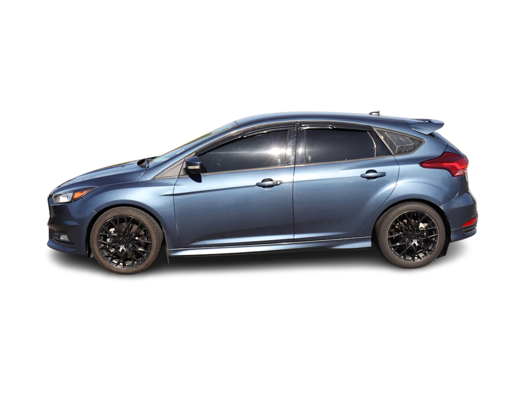 Thumbnail: 2018 Ford Focus - 3