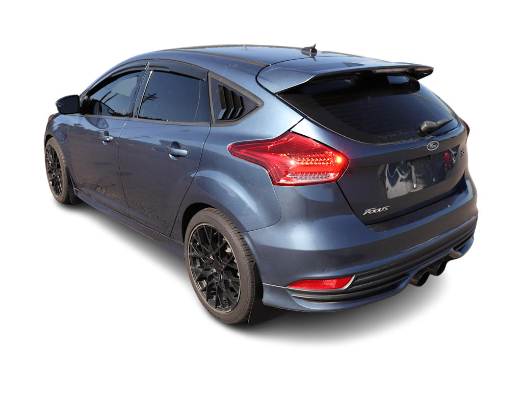 Thumbnail: 2018 Ford Focus - 4