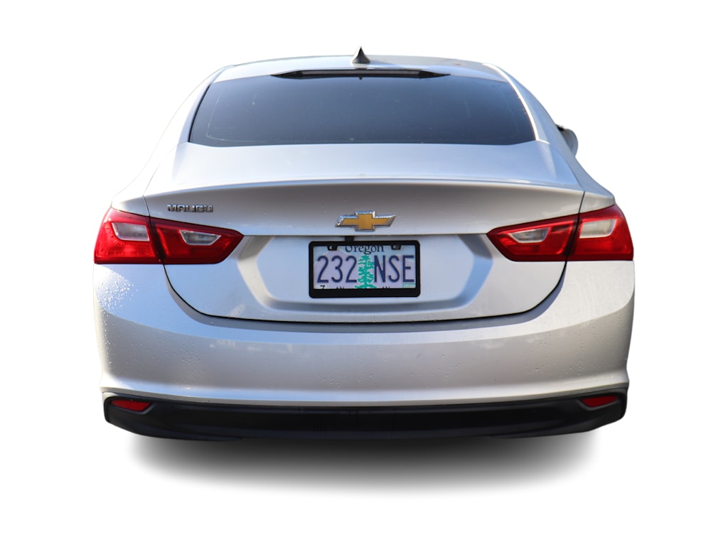 Thumbnail: 2018 Chevrolet Malibu - 4