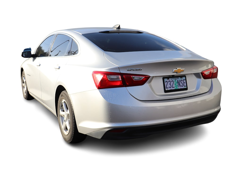 Thumbnail: 2018 Chevrolet Malibu - 3