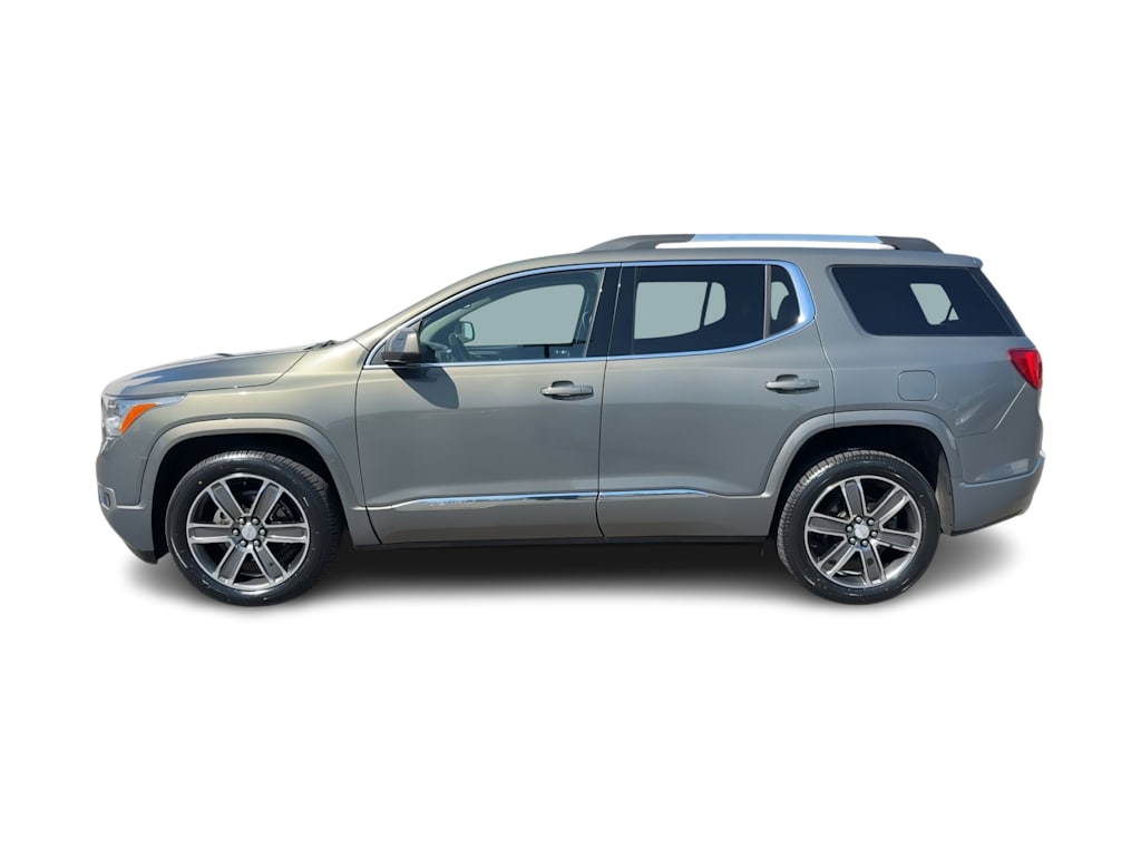 2017 GMC Acadia Denali 21
