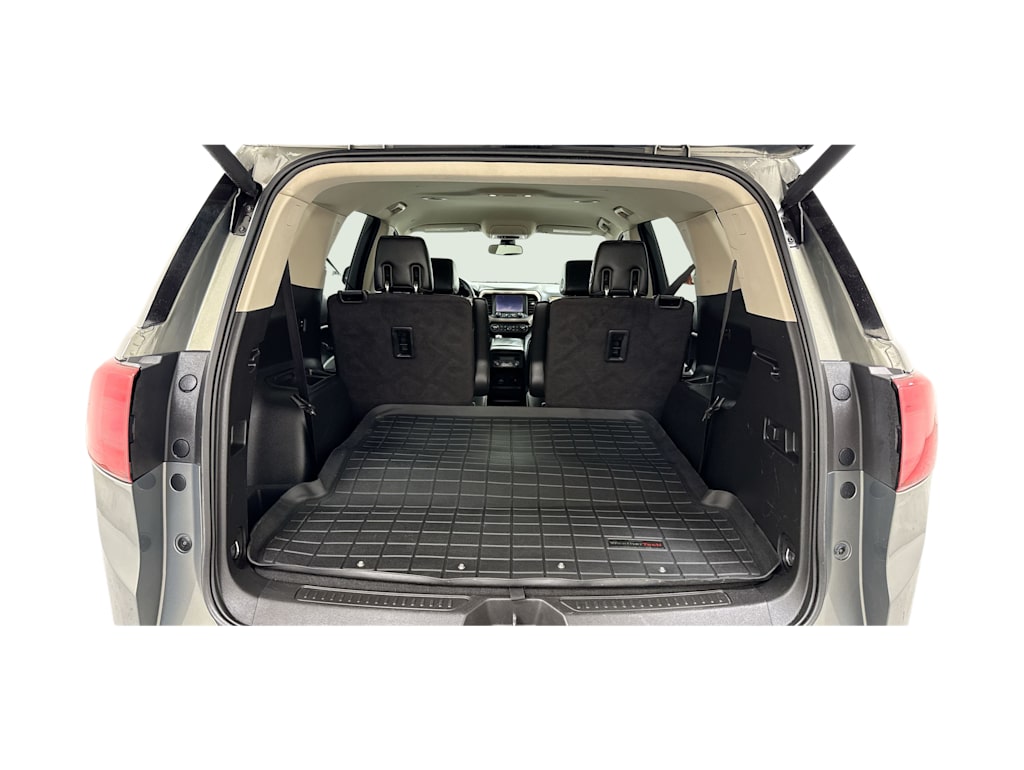 2017 GMC Acadia Denali 18