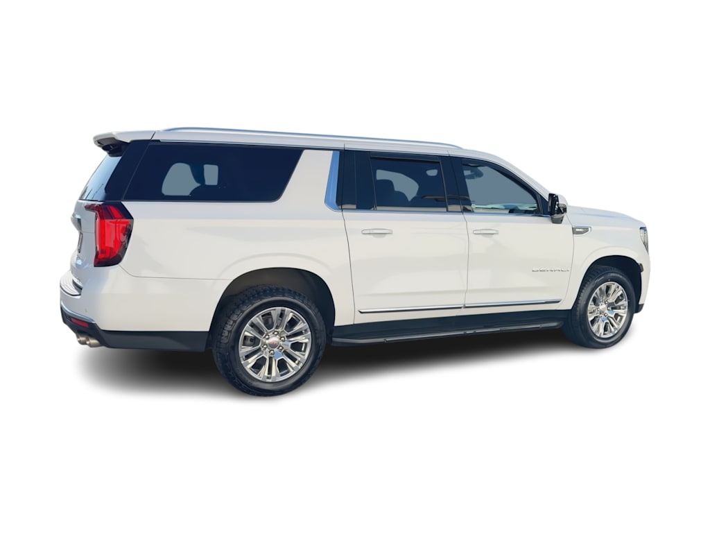 Thumbnail: 2022 GMC Yukon XL - 22