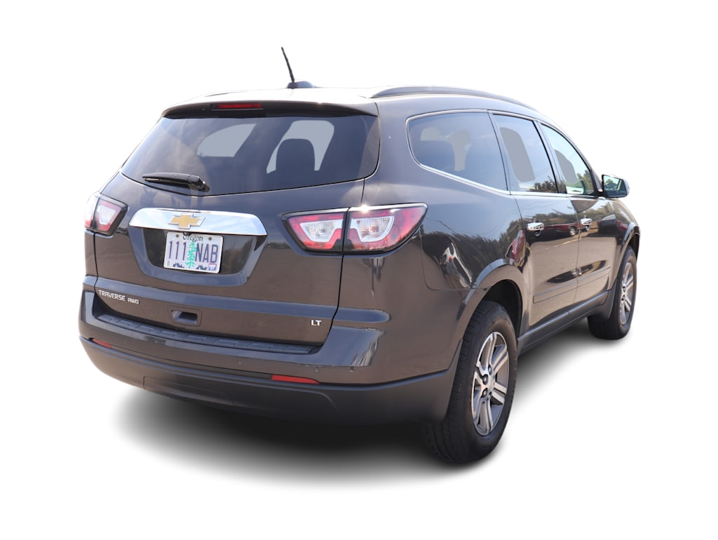 Thumbnail: 2017 Chevrolet Traverse - 10